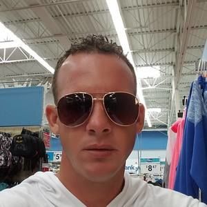 Meet your Posher, Juan ismael